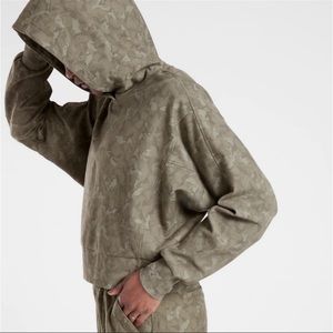 Athleta Farrallon Printed Sweatshirt